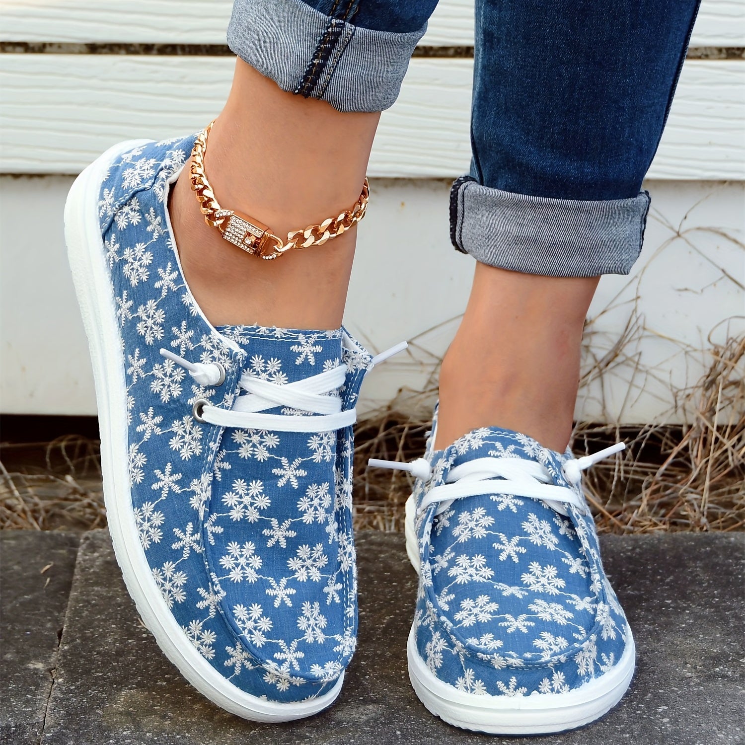 Women's Snowflake Pattern Boat Shoes Lace Up Flat Shoes