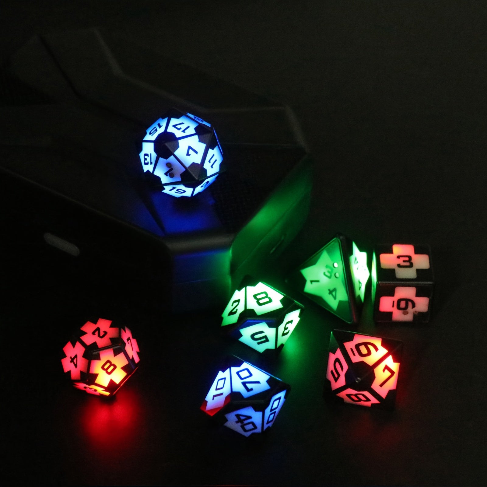 7pcs Strobe LED Rechargeable Dice Set w/ Charging Case - 3 Colors
