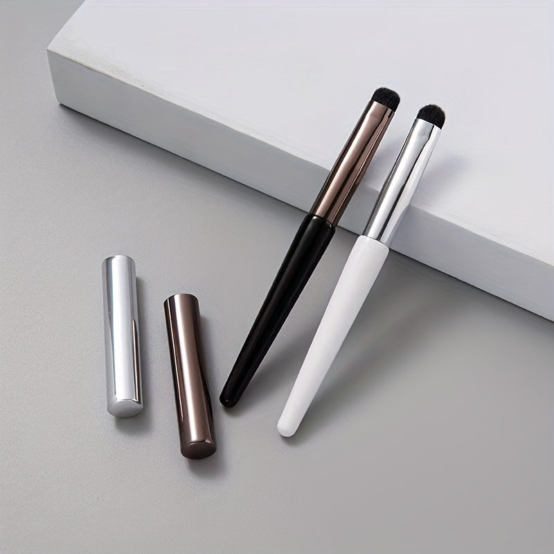 Professional Lip Makeup Brush with Cap