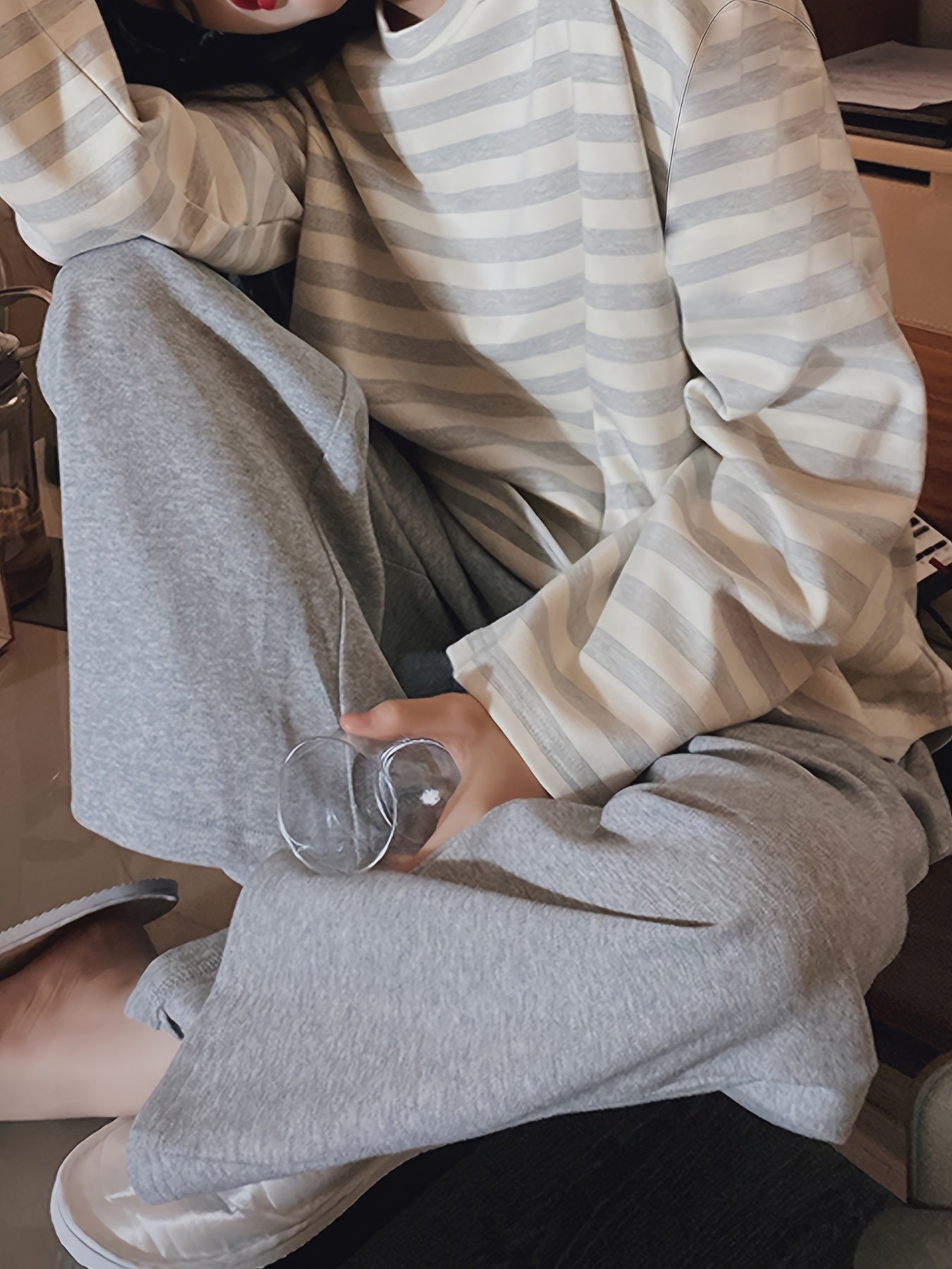 Stripe Print Pajama Set Long Sleeve Top & Lounge Pants Women's Sleepwear