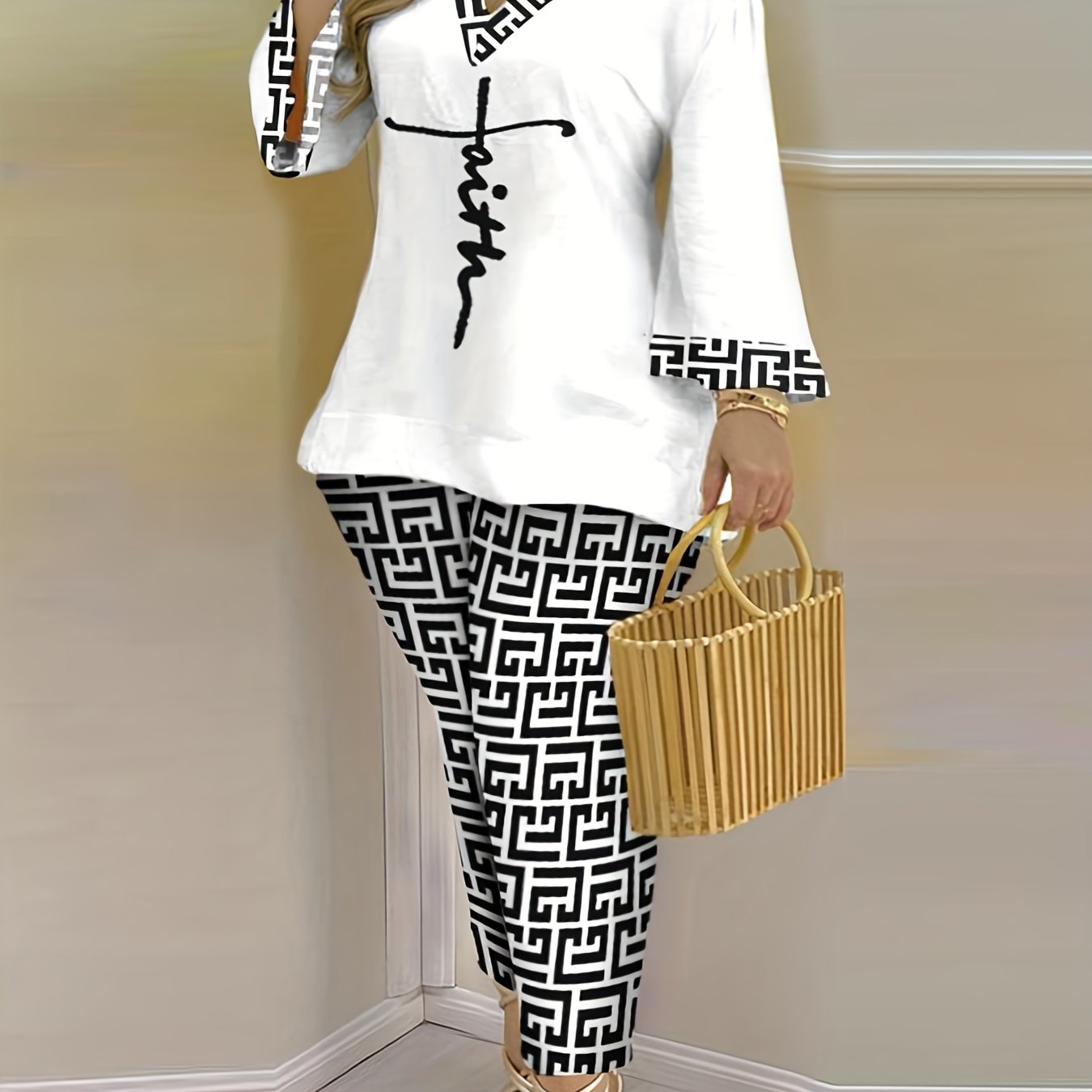 Women's Plus Geometric Print Bell Sleeve V Neck Top & Pants Set