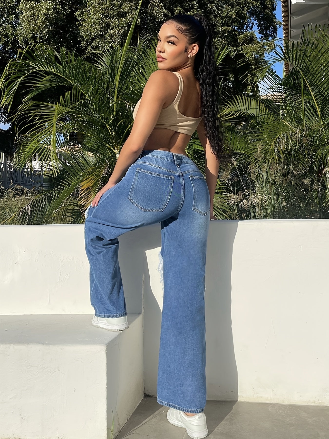 Distressed High Waist Loose Fit Jeans