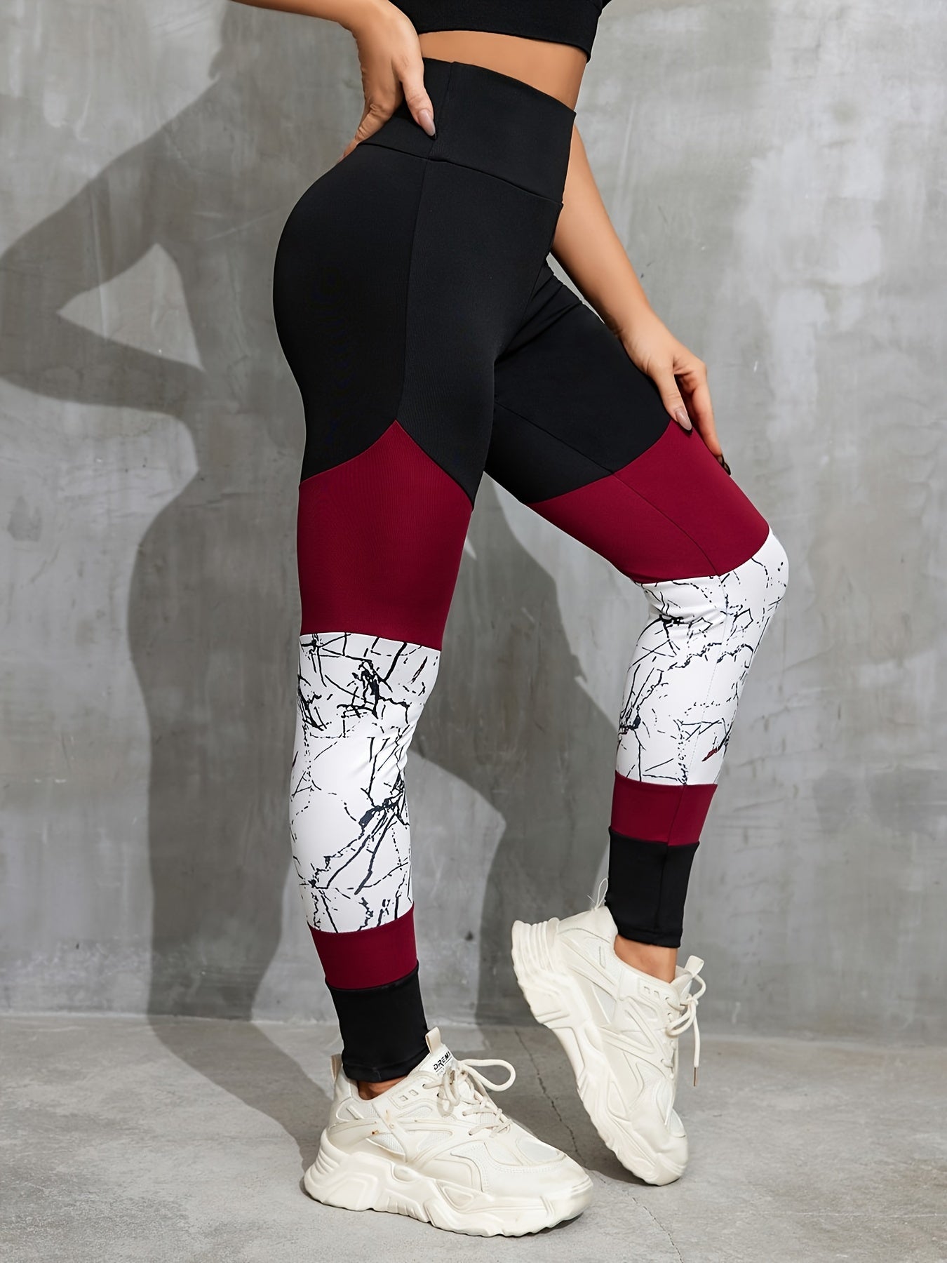 Women's Activewear Mesh Stitching Sports Pants Slim Fitting Yoga Leggings