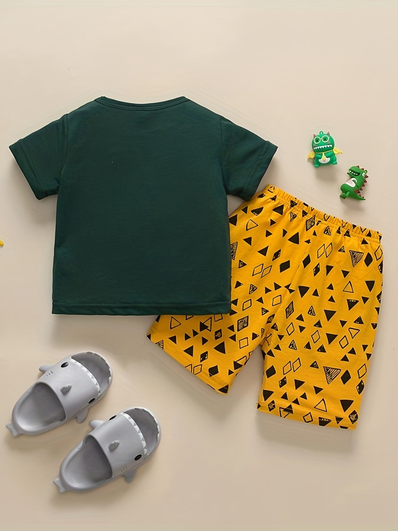 Boys Dino Print Pajama Set Top & Shorts FRIENDS Dinosaur