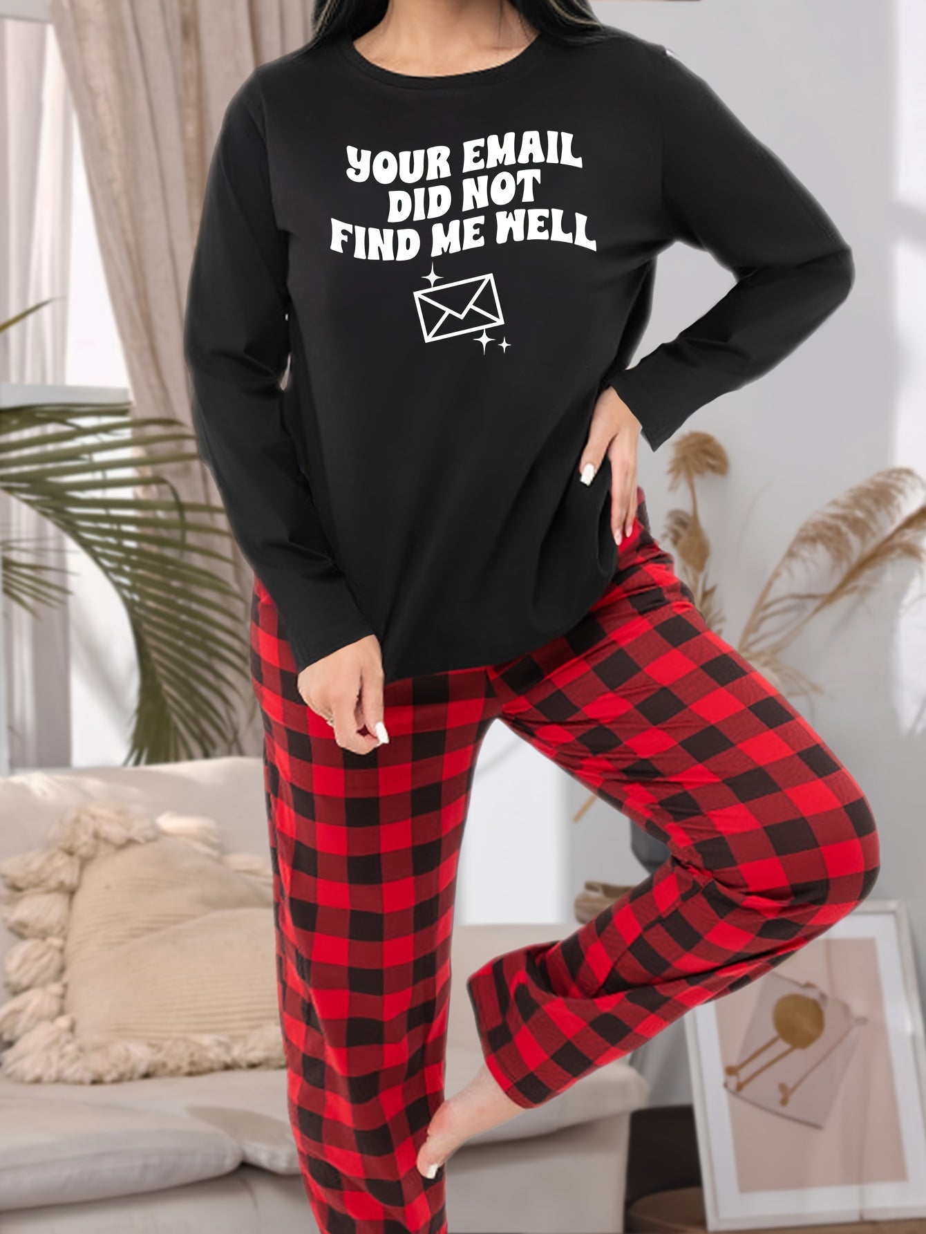 Women's Plus Size Envelope Print Pajama Set with Plaid Pants