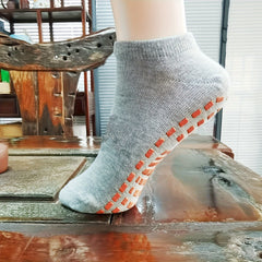 Men's Non Slip Yoga Grip Socks Thin Breathable 1 Pair