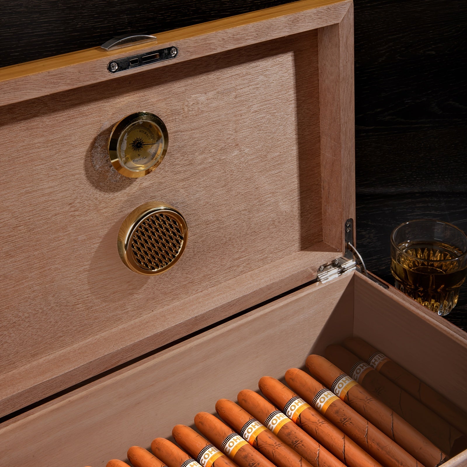Cigar Humidifier Golde Tone Silvery PVA Material Cigar Box F