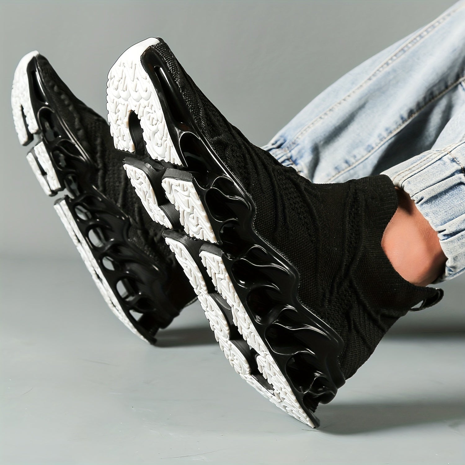 Men's Slip on Blade Sneakers Lightweight Breathable Athletic Shoes