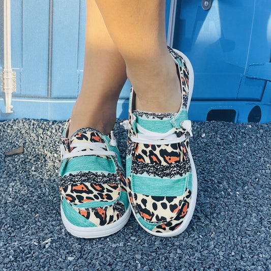 Leopard Pattern Slip On Canvas Shoes Round Toe Lightweight Casual Travel Shoes