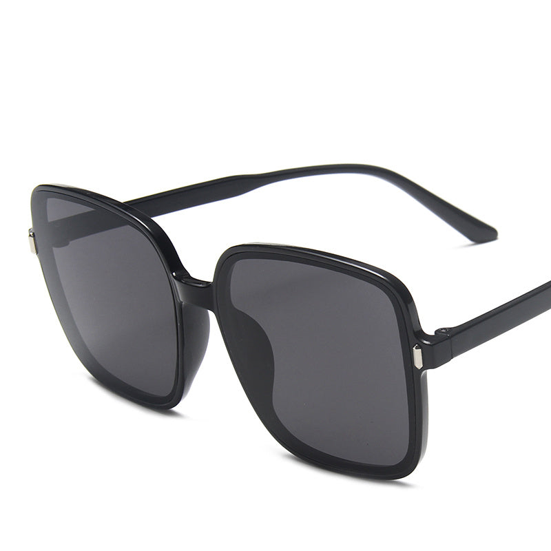 Gradient Square Sunglasses for Women, Large Frame Eyewear