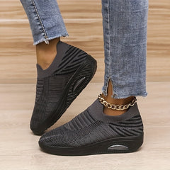 Women's Slip-On Platform Sneakers Air Cushion Breathable Walking Shoes