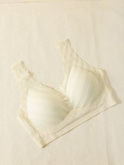 Scallop Trim Wireless Push Up Bra Comfy & Breathable Women's Lingerie