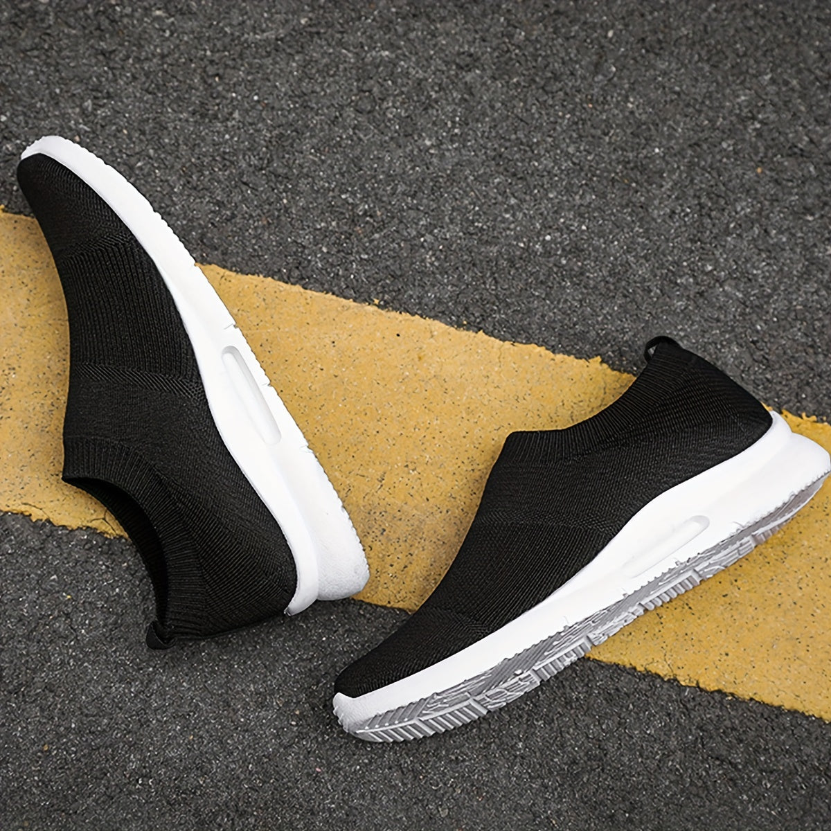 Breathable Knit Sneakers Comfortable Slip-on Shoes Women's Casual Solid Shoes