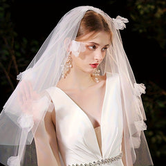 Romantic Floral Bridal Veil Headpiece with Cascading Layers & Delicate Flowers