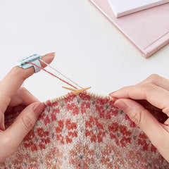 Yarn Guide Finger Holder Knitting Thimble Tool Set