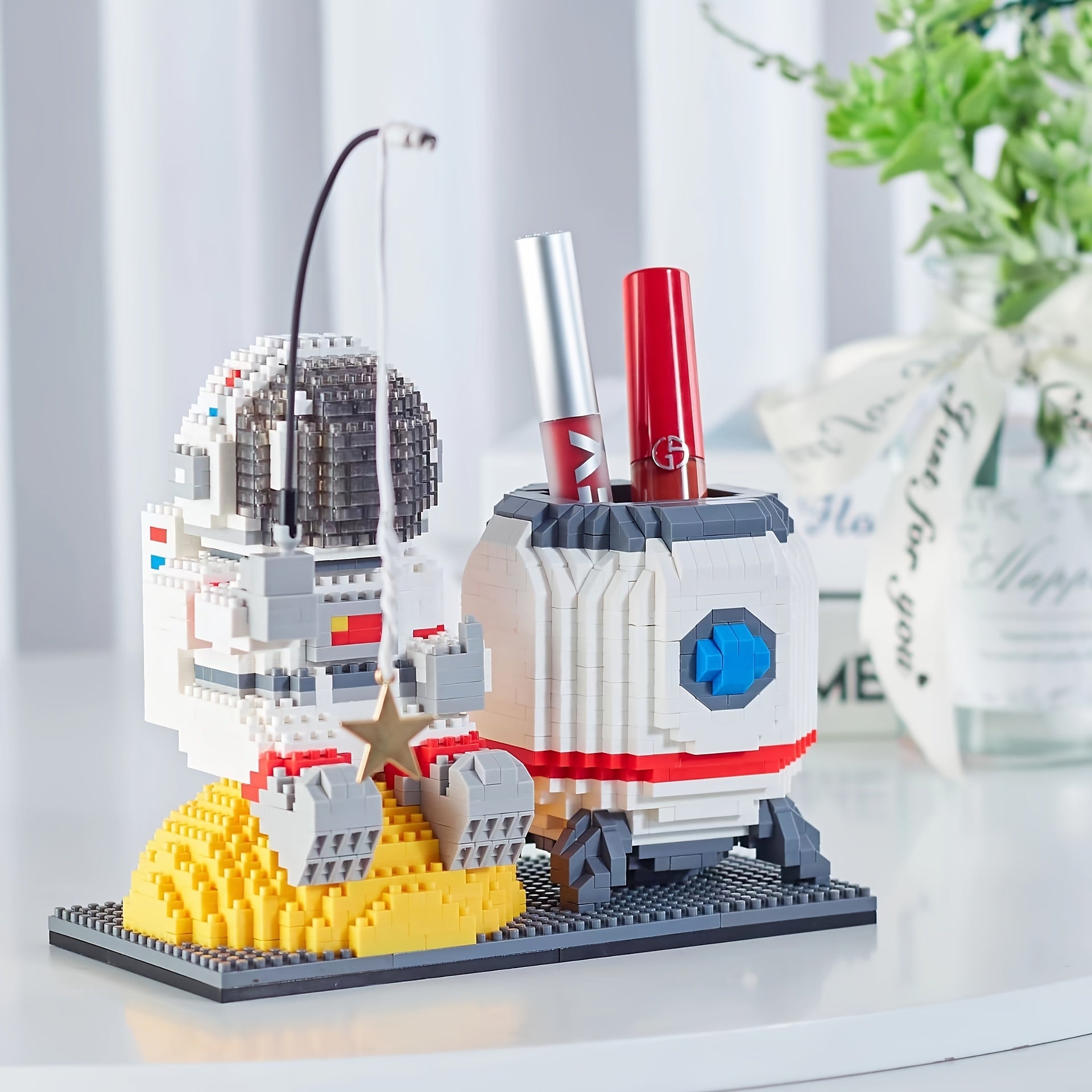Student School Astronaut Pen Holder Building Blocks Puzzle Toy