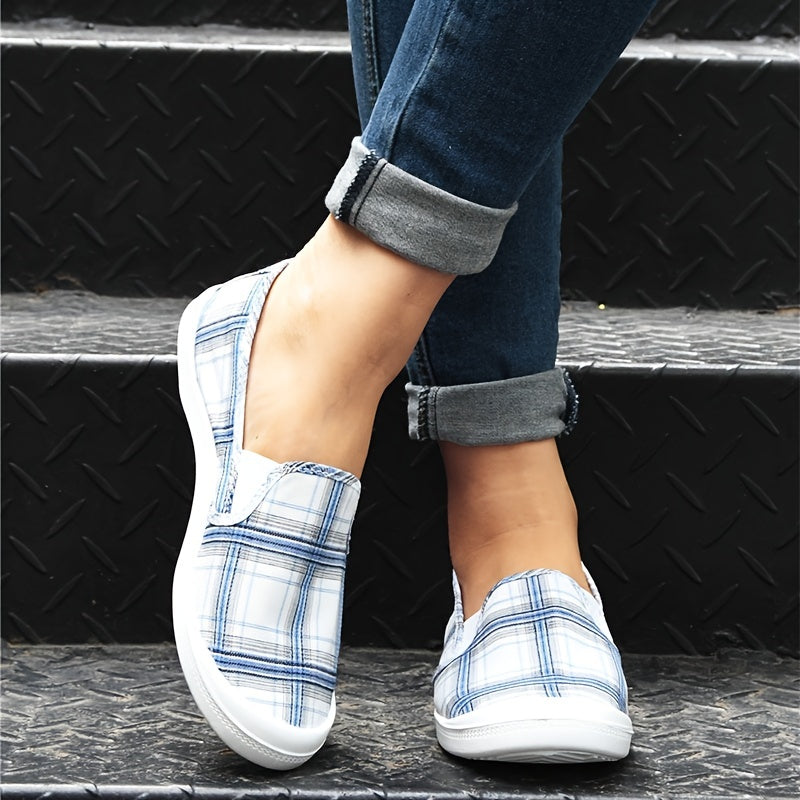 Women's Lightweight Slip-On Skate Shoes Casual Round Toe Flats