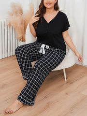 Short Sleeve T shirt & Grid Print Pants Pajama Set