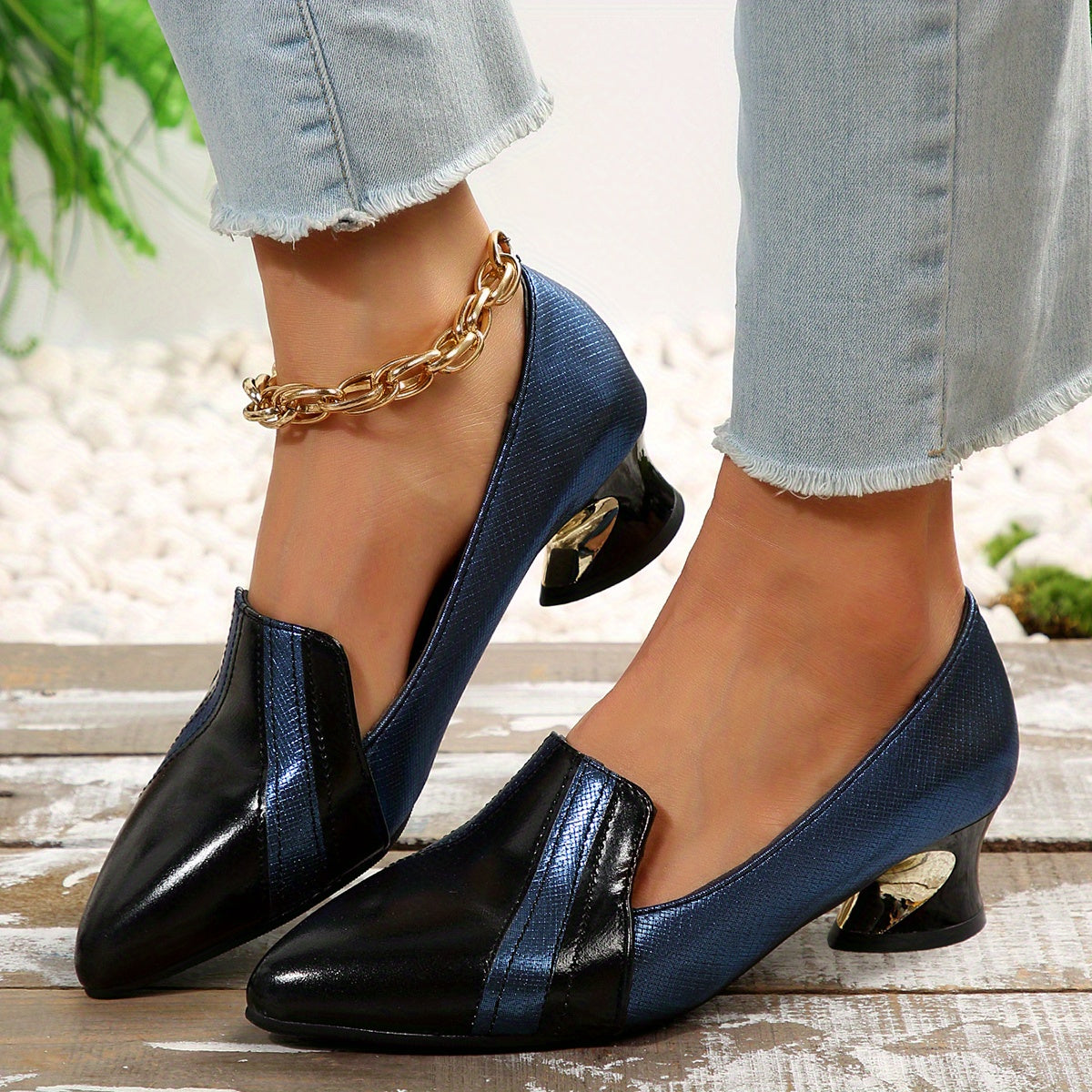 Women's Pointed Toe Slip On Heels Patent Leather Mid Heels