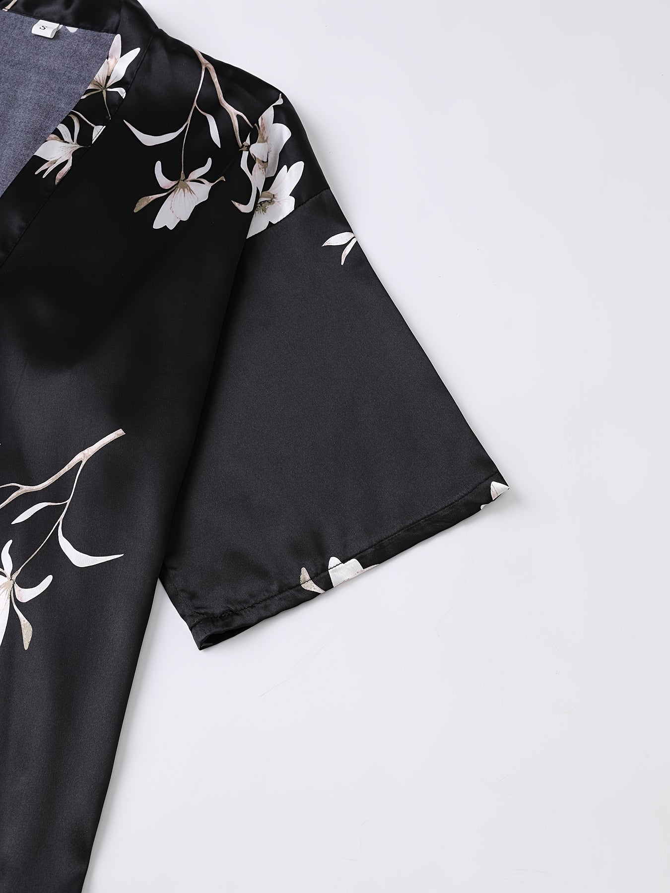 Floral Print Night Robe Short Sleeve V Neck Women's Sleepwear