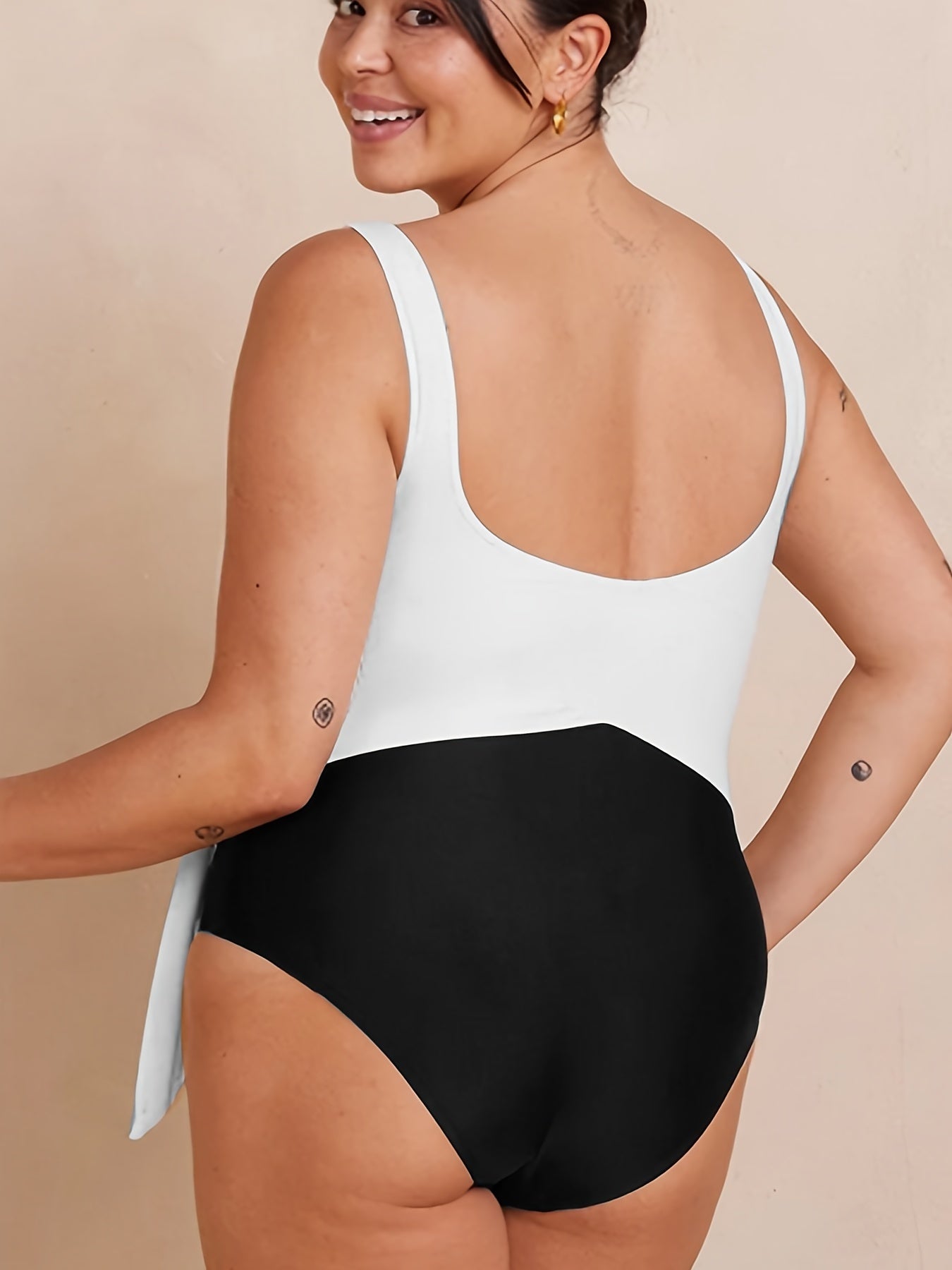 Sexy Swimsuit Colorblock V Neck Tummy Control One Piece