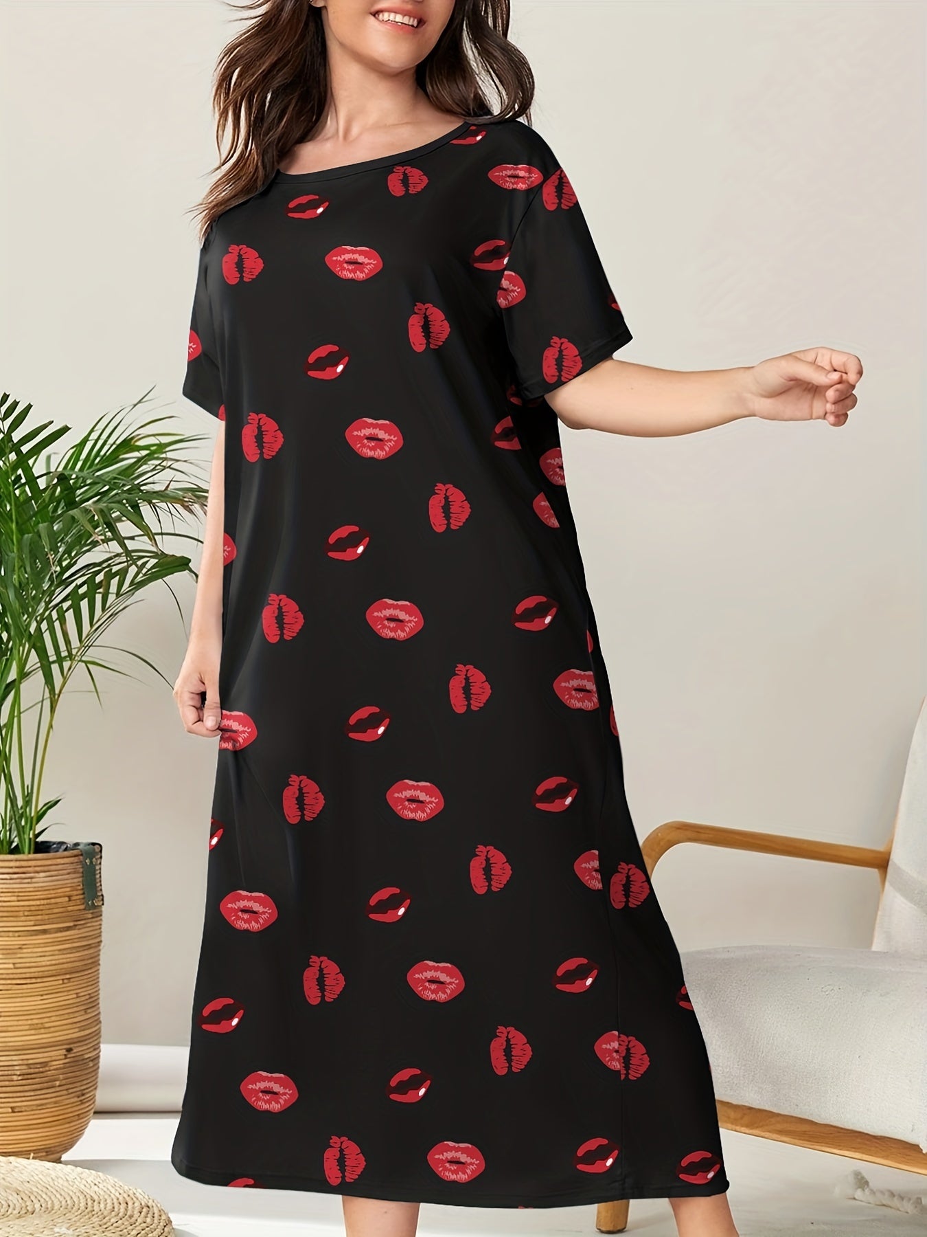 Kiss Print Short Sleeve Nightdress