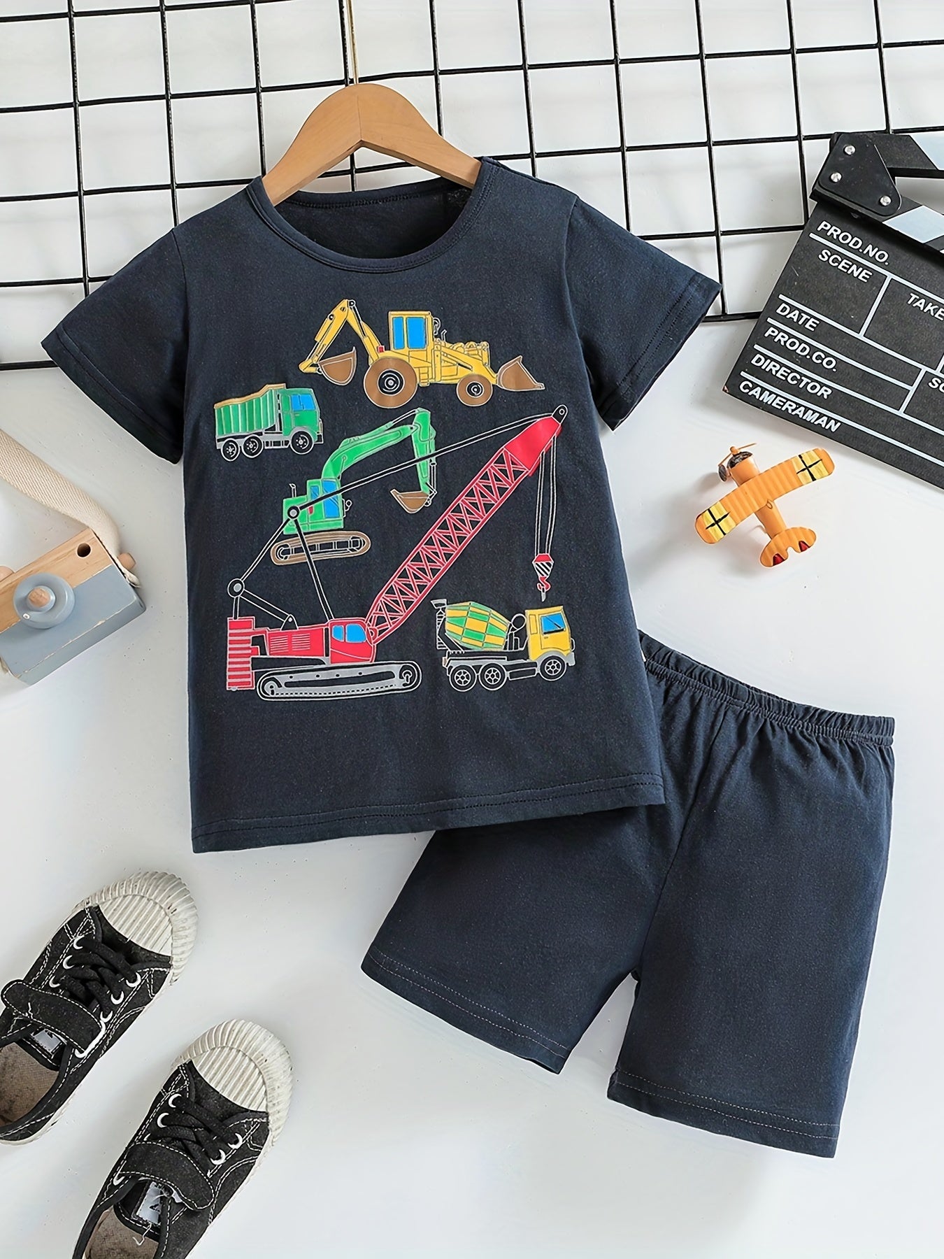 Boys Cartoon Construction Truck Casual Outfit T shirt & Shorts Summer Set
