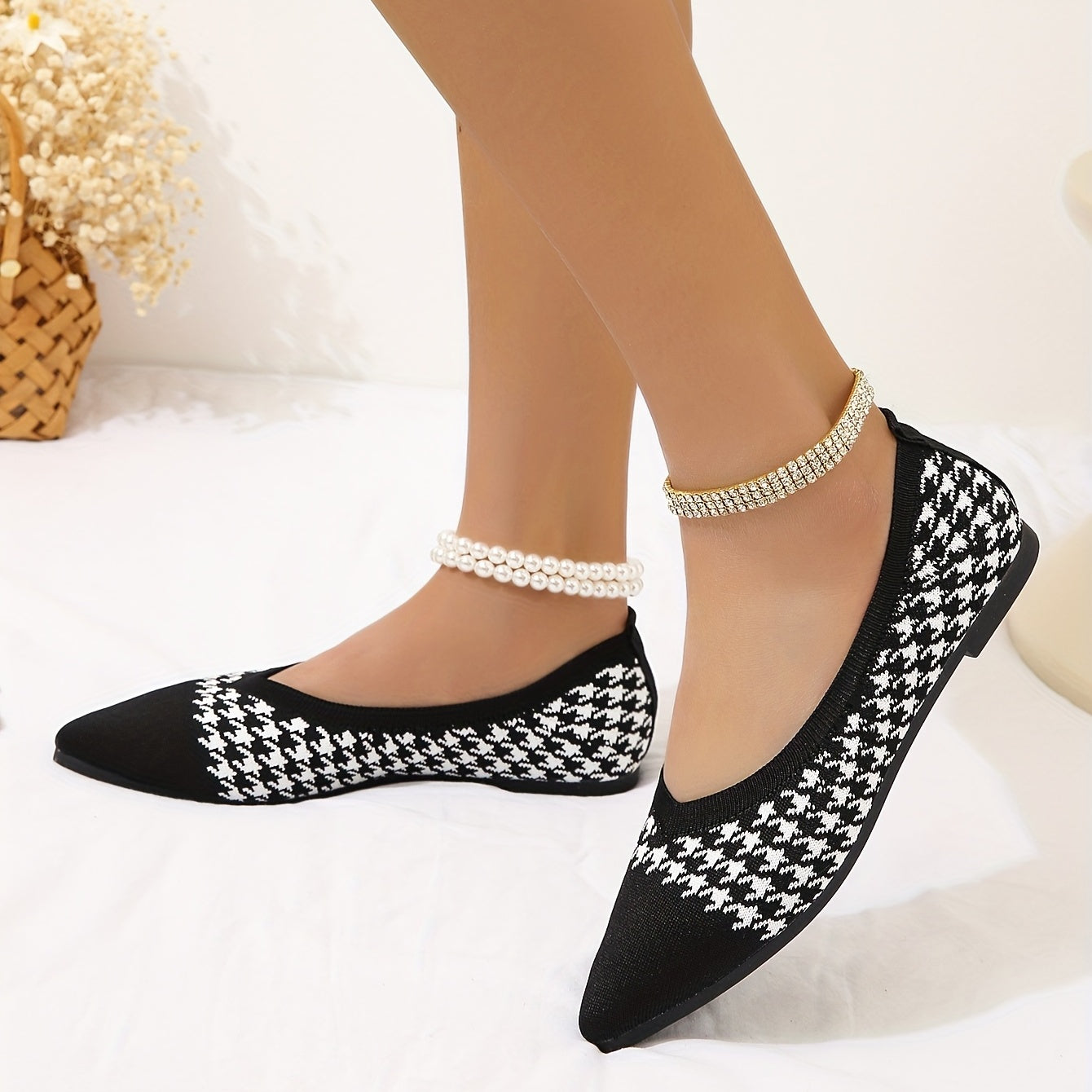 Women's Houndstooth Knit Flat Shoes Pointed Toe Slip-On Ballet Flats