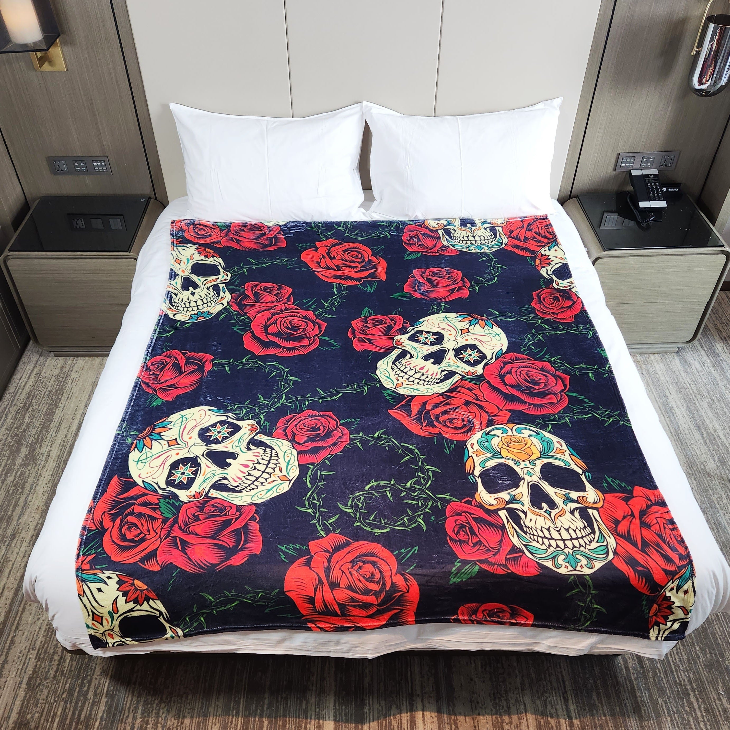 Skull Rose Pattern Blanket Flannel Warm Leisure Blanket