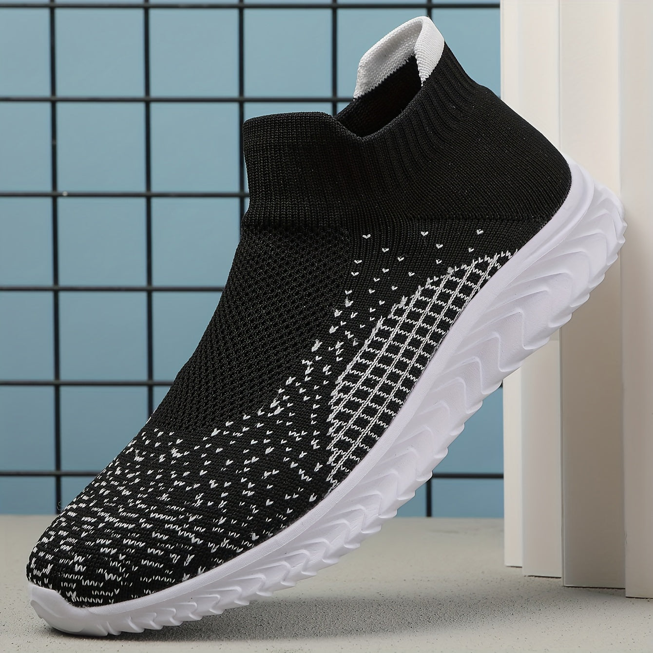 Men's Lightweight Slip On Casual Shoes For Traveling Jogging