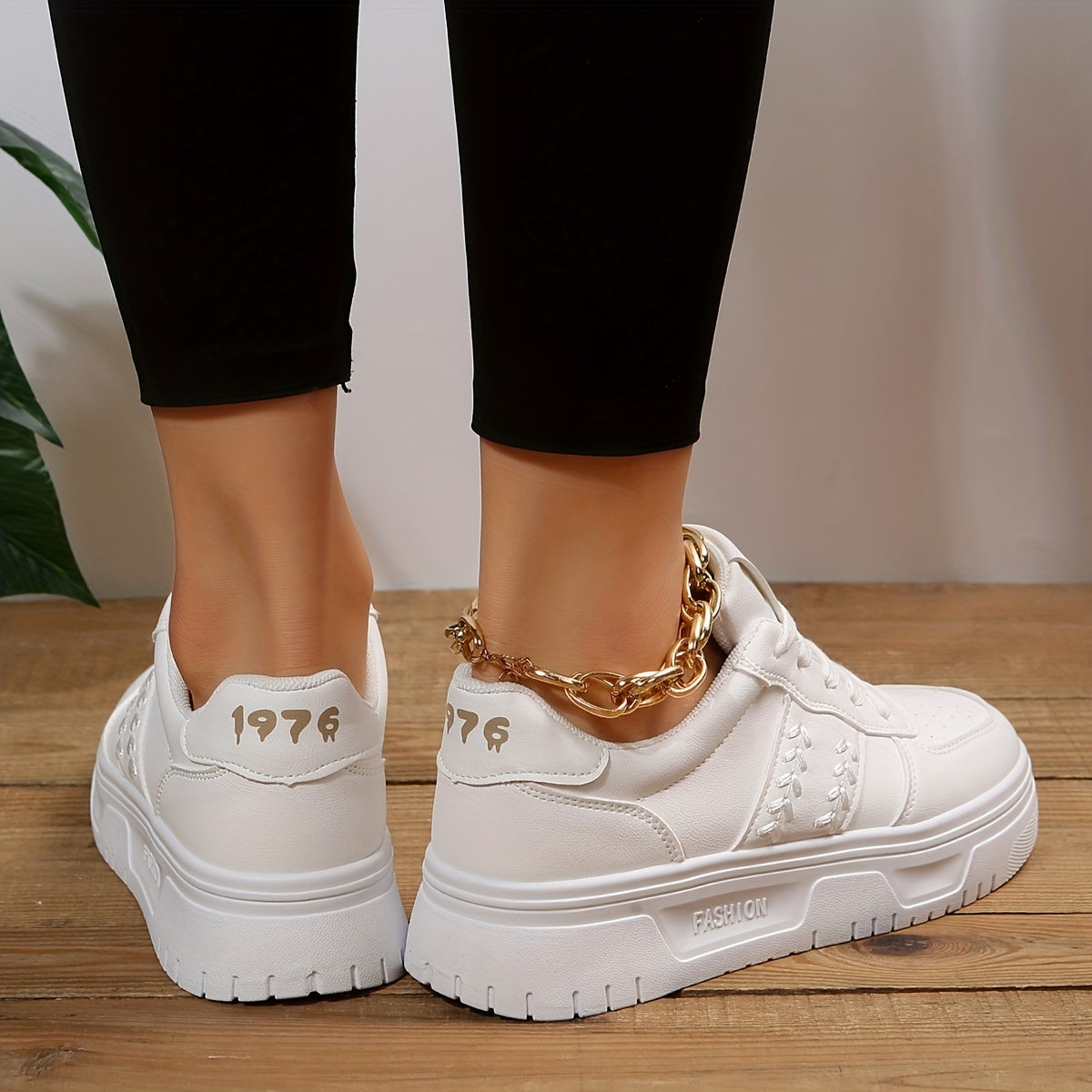 Women's Wheat Pattern Flat Shoes Lace Up Platform Sneakers