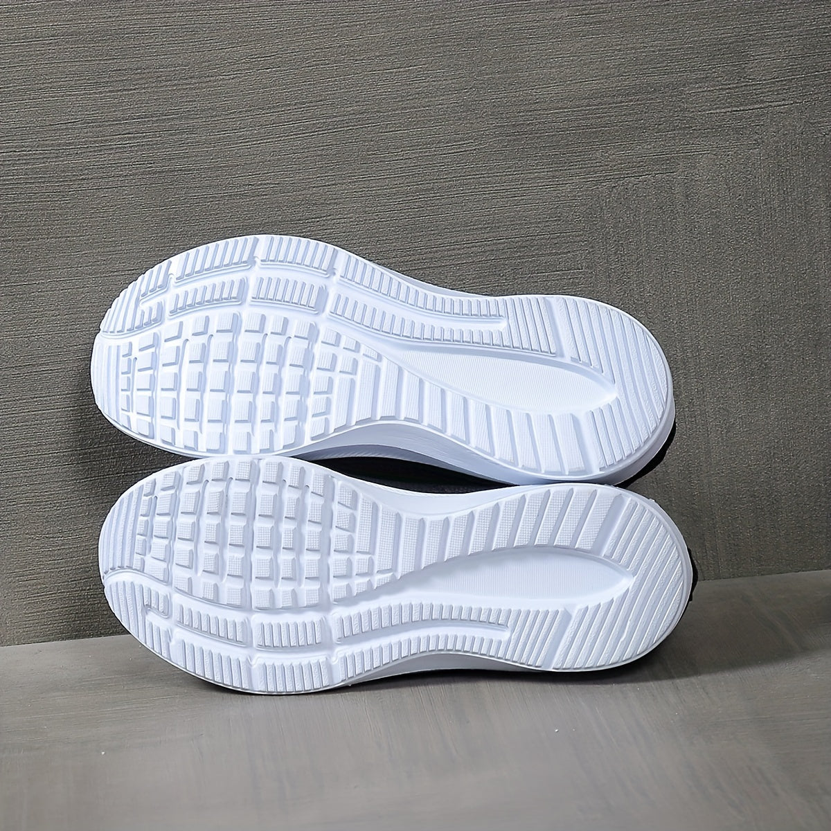 Women's Mesh Running Shoes Soft Comfortable Sole Shock Absorption Sneakers