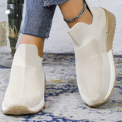 Women's Slip On Flat Shoes Lightweight Low Top Leisure Knit Shoes