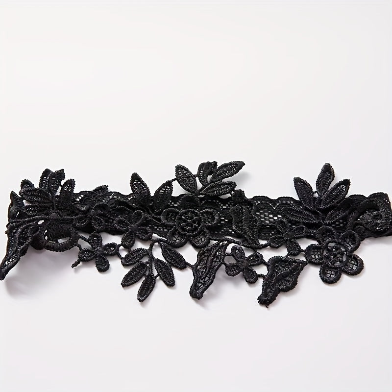 Soft Lace Garter with Romantic Flowers - Perfect for Brides