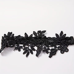 Soft Lace Garter with Romantic Flowers - Perfect for Brides