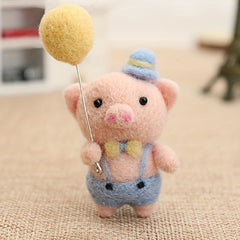 Pig Needle Felting Kit for Beginners - DIY Wool Felt Animal Set