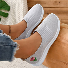 Floral Embroidered Slip-On Sneakers Low Flying Non-Slip Shoes