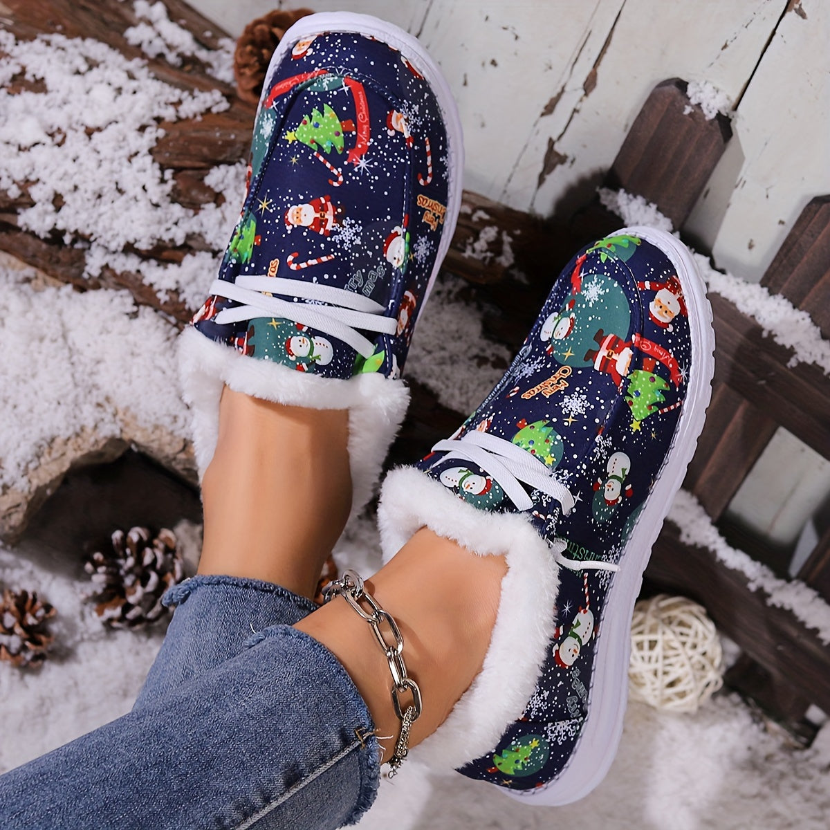 Women's Christmas Snow Boots Santa Claus Pattern Plush Comfort Flats