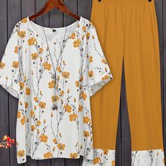 Women's Plus Floral Tee & Pants Two Piece Set