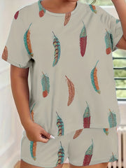 Feather Print Casual Loungewear Set Plus Size Tee & Shorts Pajama Two Piece