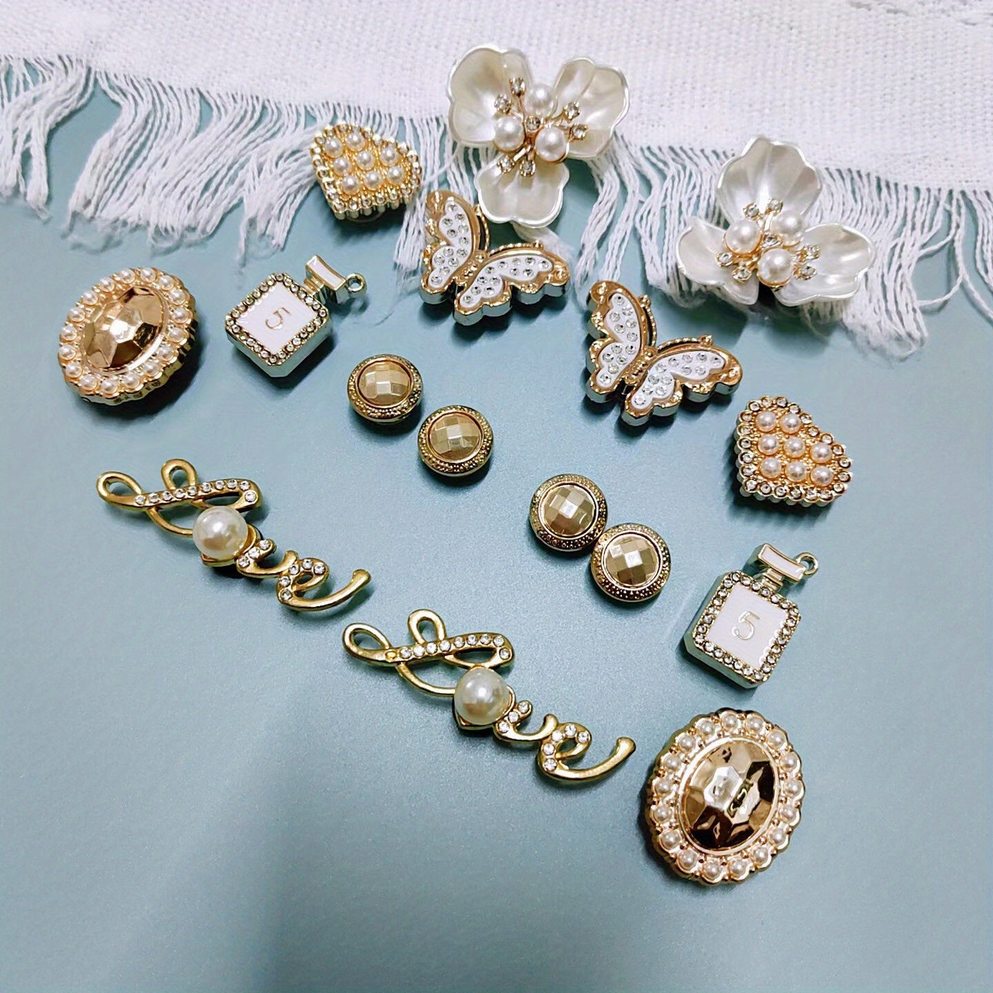 18pcs Style Hole Shoes Golden Butterfly Rhinestone Chain Access