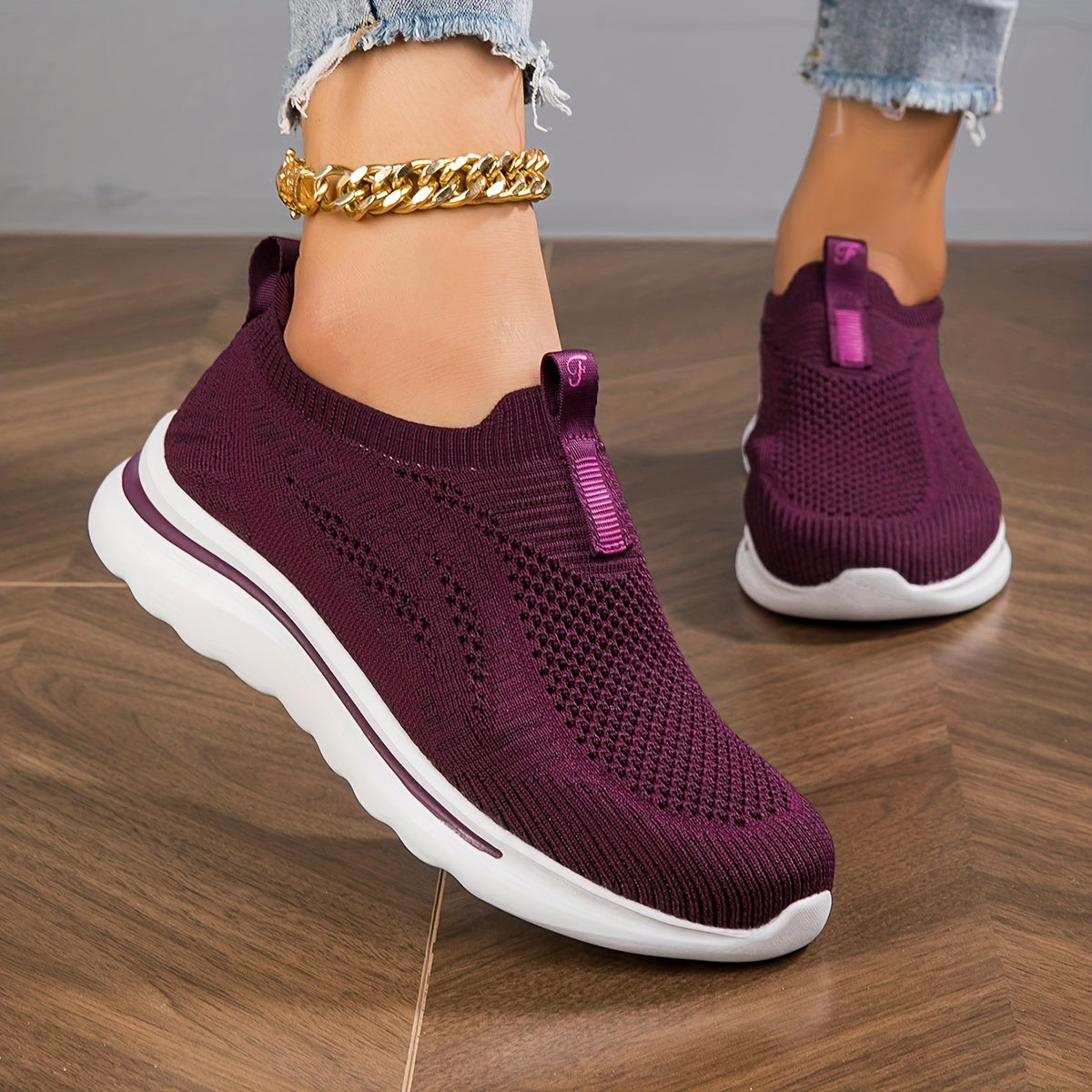 Women's Slip on Sneakers Soft Sole Comfortable Walking Shoes