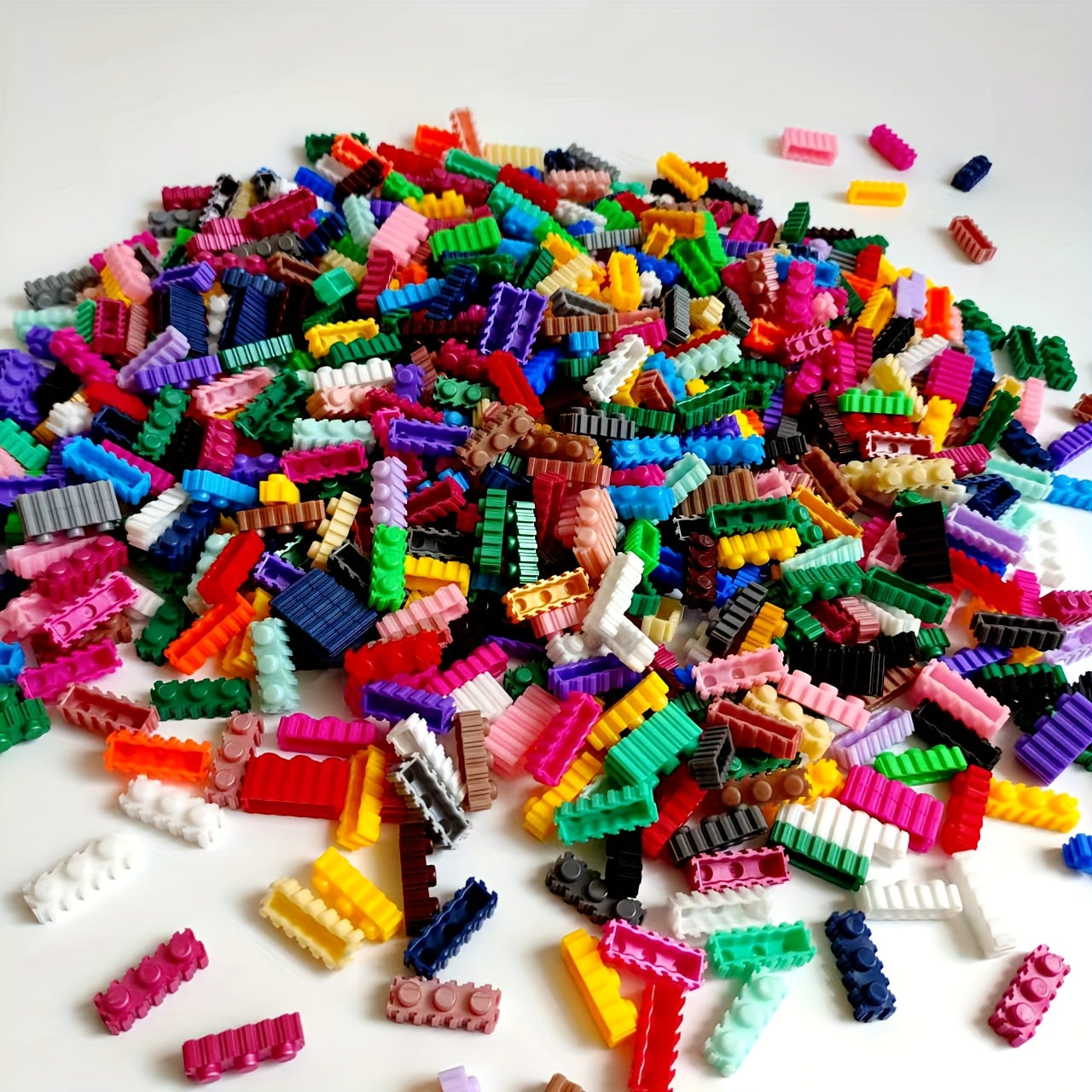 Random Assembly Building Blocks Set for Adults and Teens