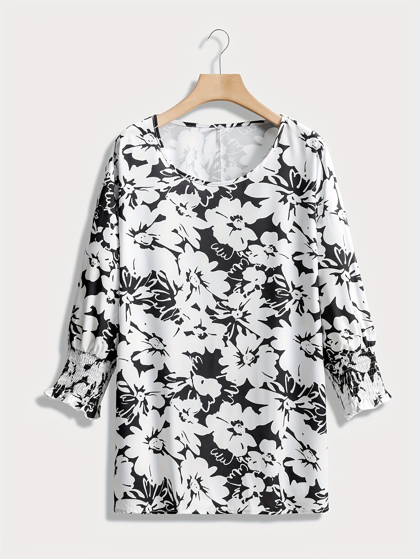 Women's Plus Floral Print Three Quarter Sleeve Round Neck Slight Stretch Blouse