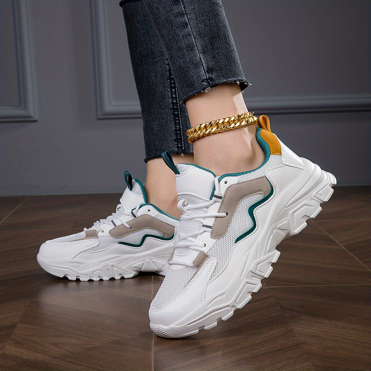 Breathable Mesh Sneakers Low Top Lace Up Shoes Anti-skid