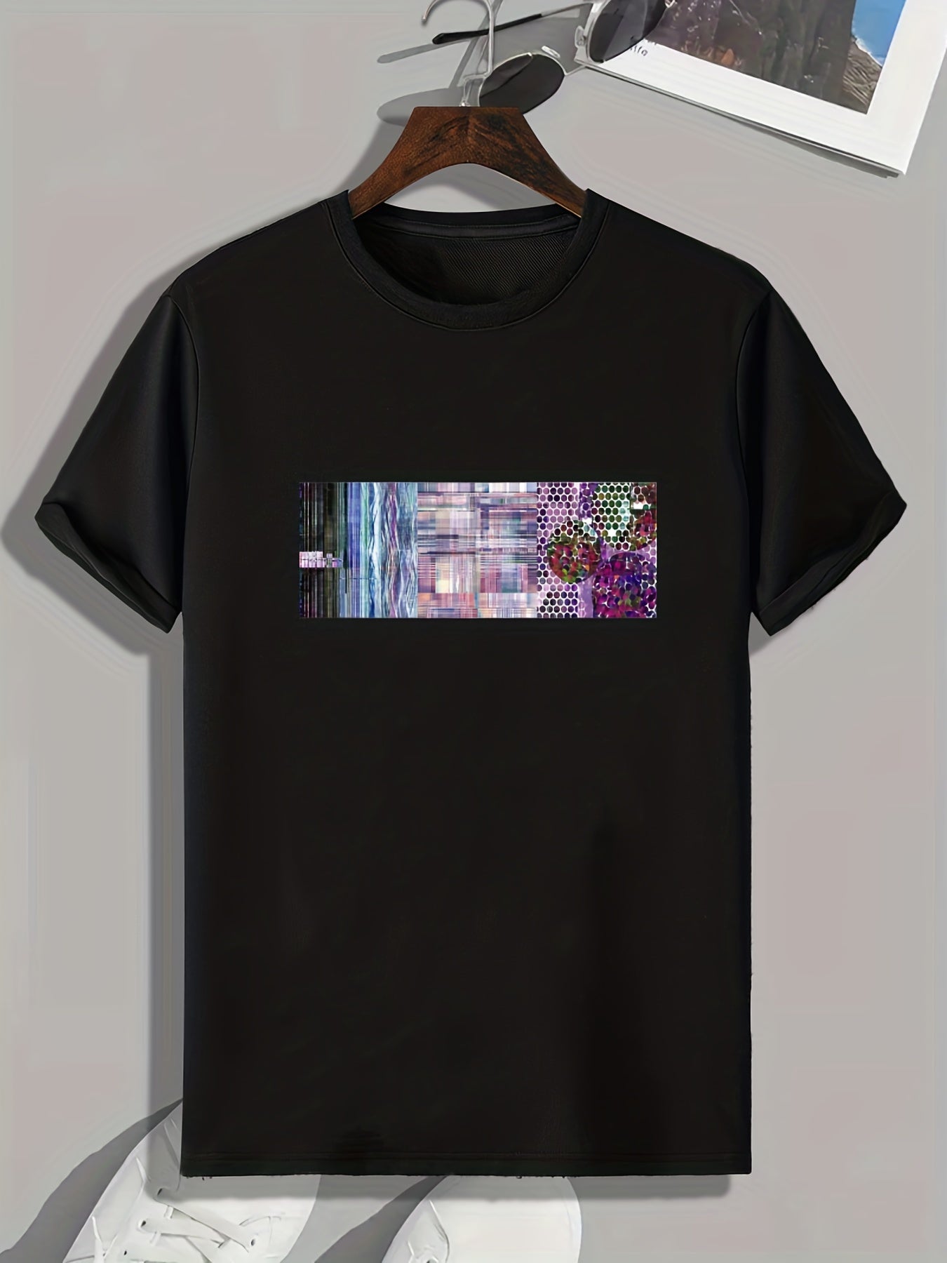 Geometric Print Men's Stretch Tee for Outdoor Summer