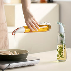 250ml Glass Pot with Silicone Seal Leak Proof Seasoning Bottle