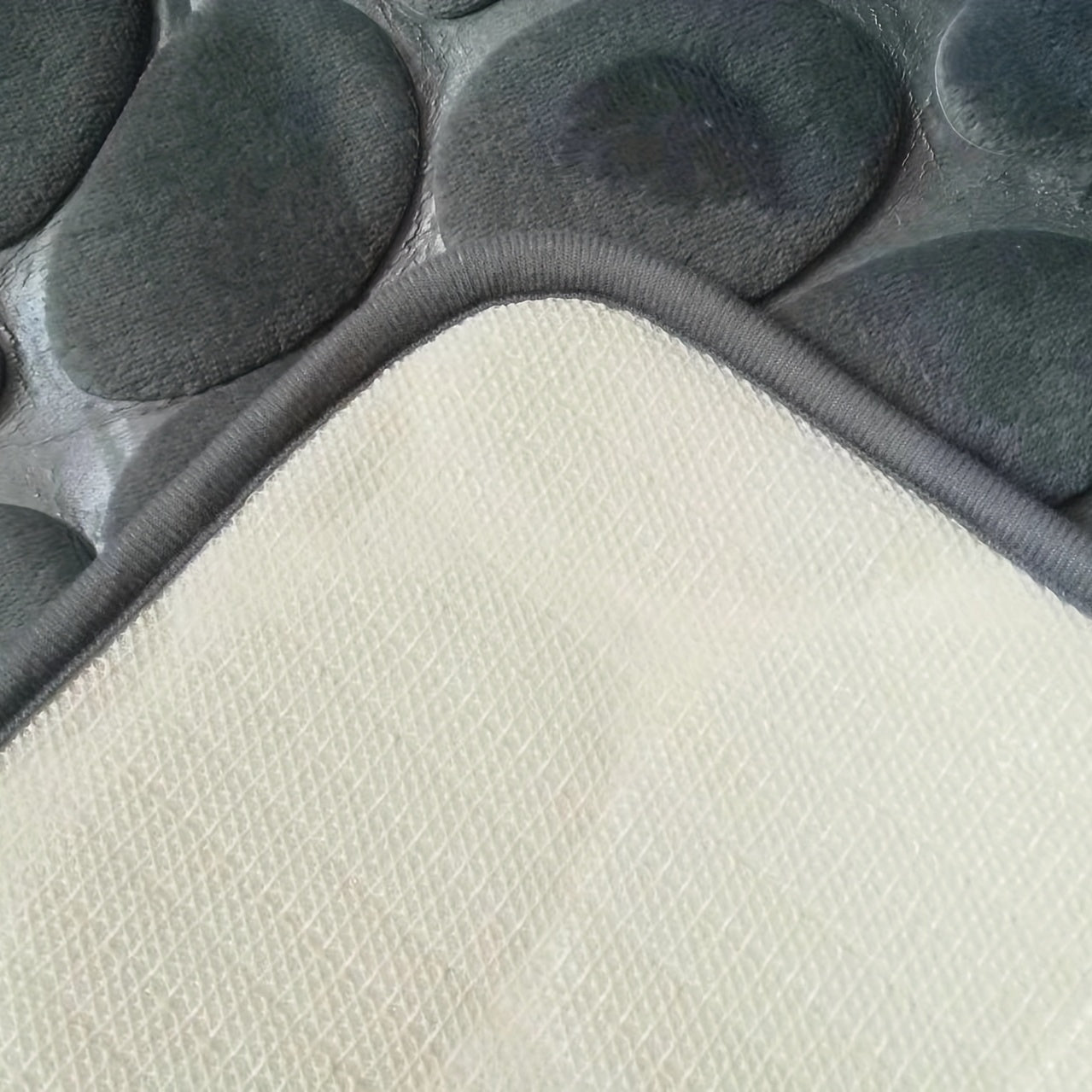Soft Memory Foam Bath Rug with Rapid Water Absorption