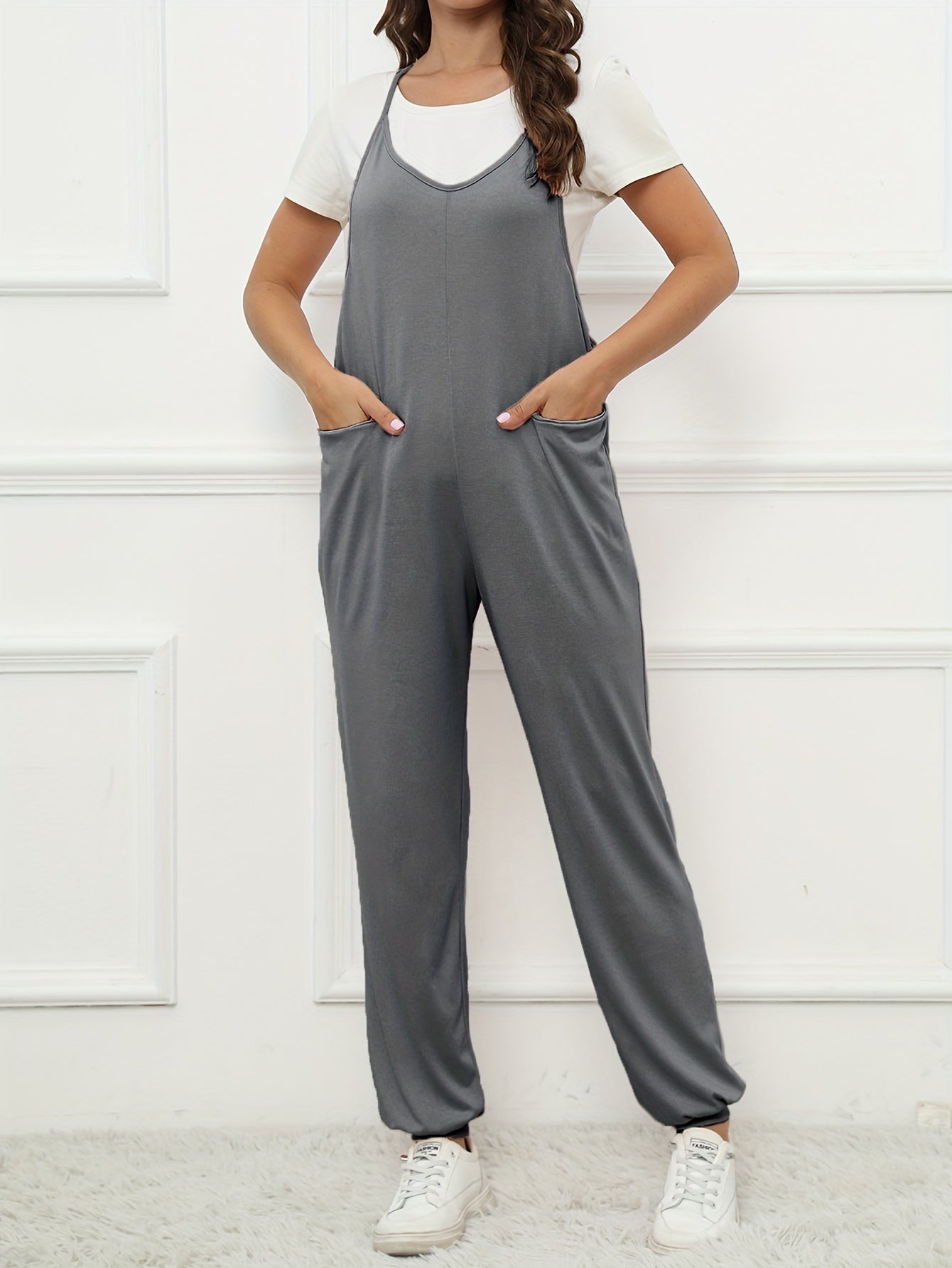 Sleeveless Casual Jumpsuit with Dual Pockets