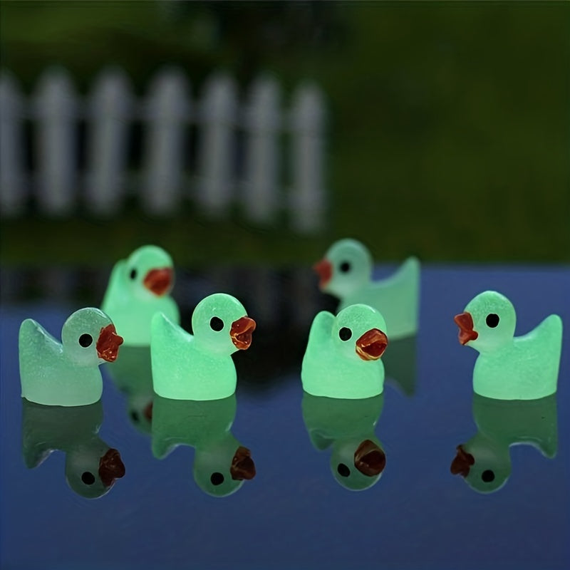 10pcs Luminous Duckling Doll Garden Statue Resin Ornament